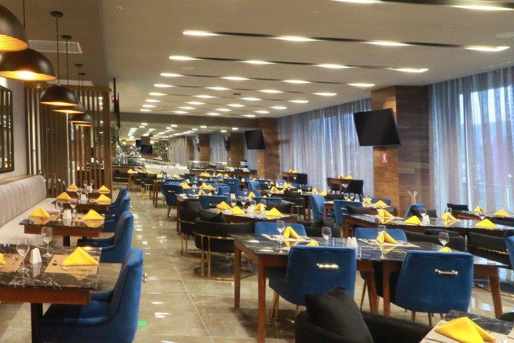 Hilton Garden Inn Monterrey Obispado Exterior photo
